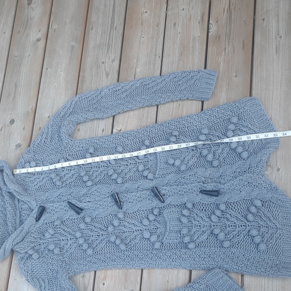 Sweater - Picture 6 of 8